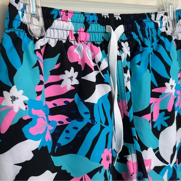 Chubbies The Juices 5.5” Classic Swim Trunks Men’s Medium Floral Tropical Bright - Picture 2 of 5